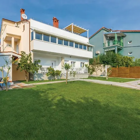 Stunning In Novigrad With Wifi Novigrad (Istria)
