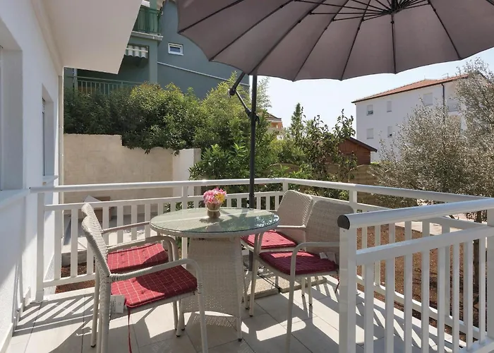 דירה 2 Bedroom In Novigrad *
